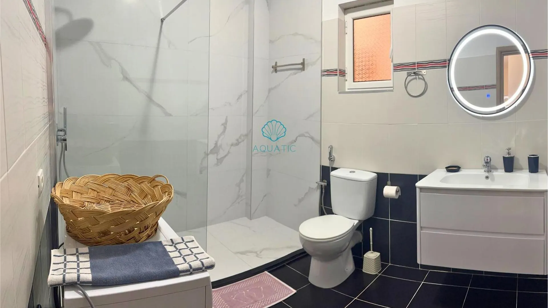 Aquatic Apartments Sarandë
